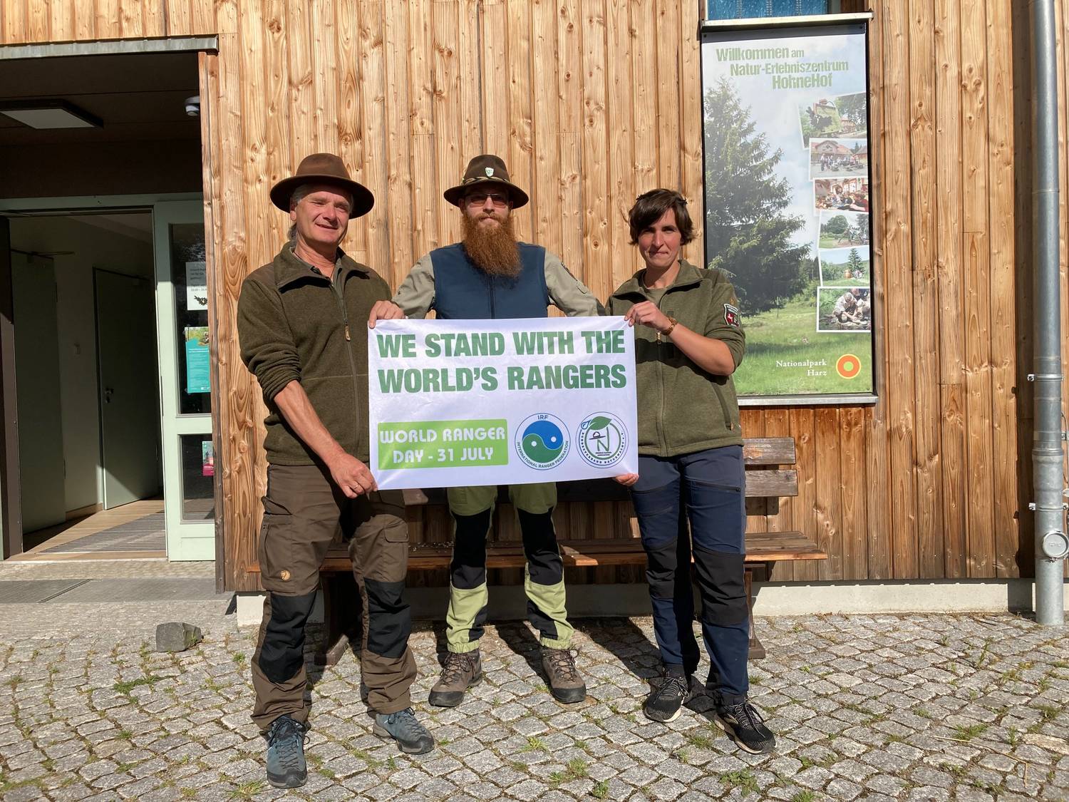 we stand with the worlds ranger rangerinnen aus dem nationalpark harz bundesverband naturwacht e.v © Bundesverband-Naturwacht-e.V.